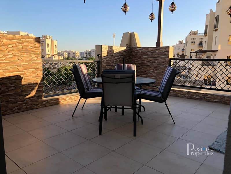 10 1 Bed | Fully Upgraded | Balcony with Terrace