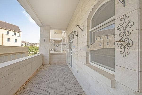 10 HUGE BALCONY / WELL MAINTAINED / GARDEN VIEW