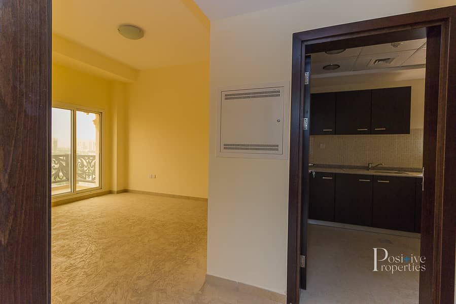 4 1 Bed | Closed Kitchen | Inner Circle | Best Price