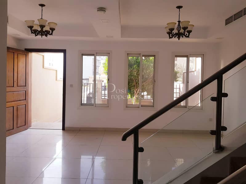 EXCELLENT VACANT 5 BED+MAID ROOM IN JVC