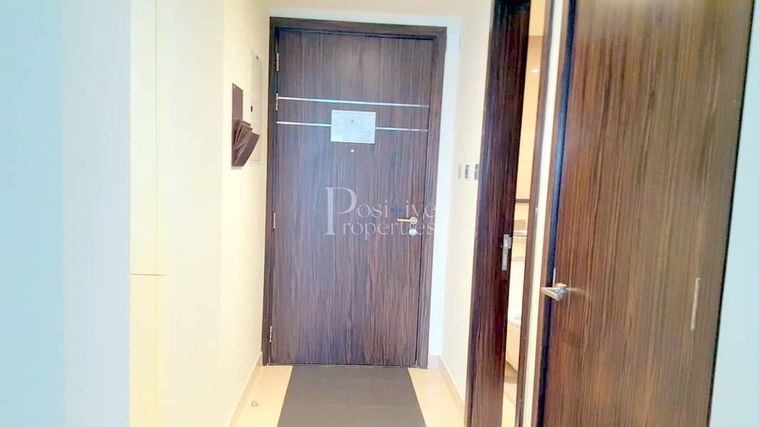 10 Well Maintained & Bright unit | higher floor