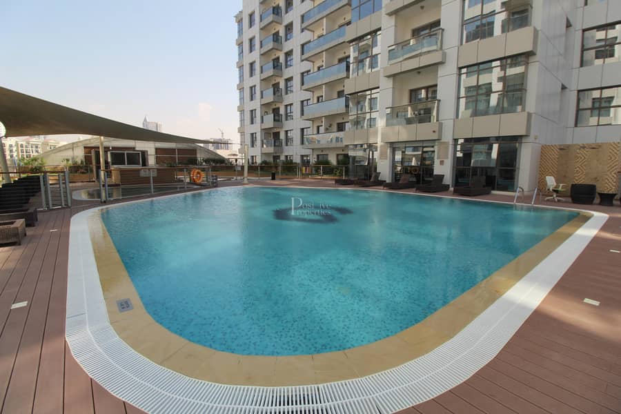 13 Well Maintained Lavish Apartment|Pool View