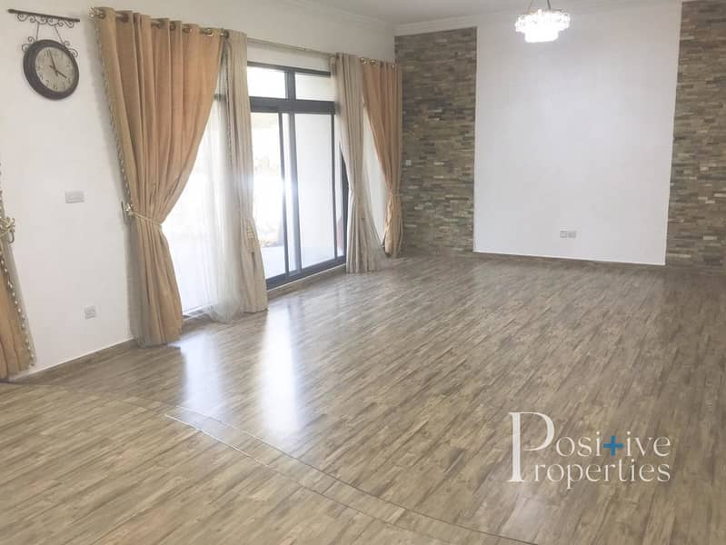 9 UPGRADED PRV GARDEN | 3B+STUDY | RENTED |POOL VIEW
