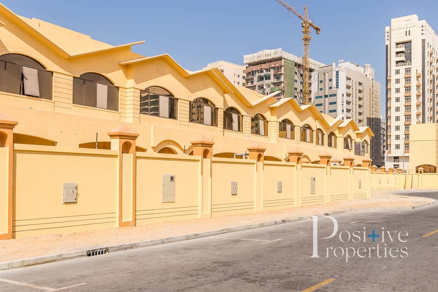 12 4 Bed Villa | Multiple units | Ready to move