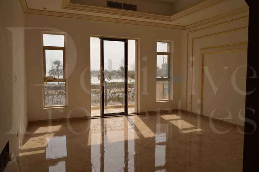 12 Brand New|Luxurious villa|With Pool|Prime Location
