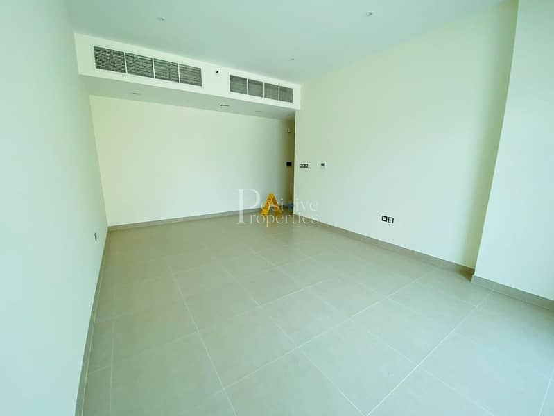 9 READY TO MOVE|SPACIOUS AND ELEGANT 2 BED |CLOSE TO SHEIK ZAYED ROAD