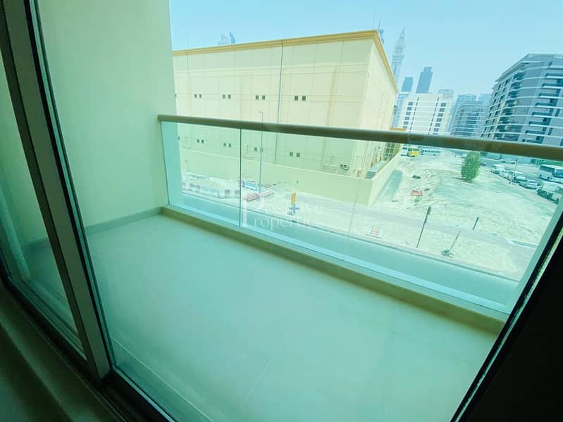 12 READY TO MOVE|SPACIOUS AND ELEGANT 2 BED |CLOSE TO SHEIK ZAYED ROAD