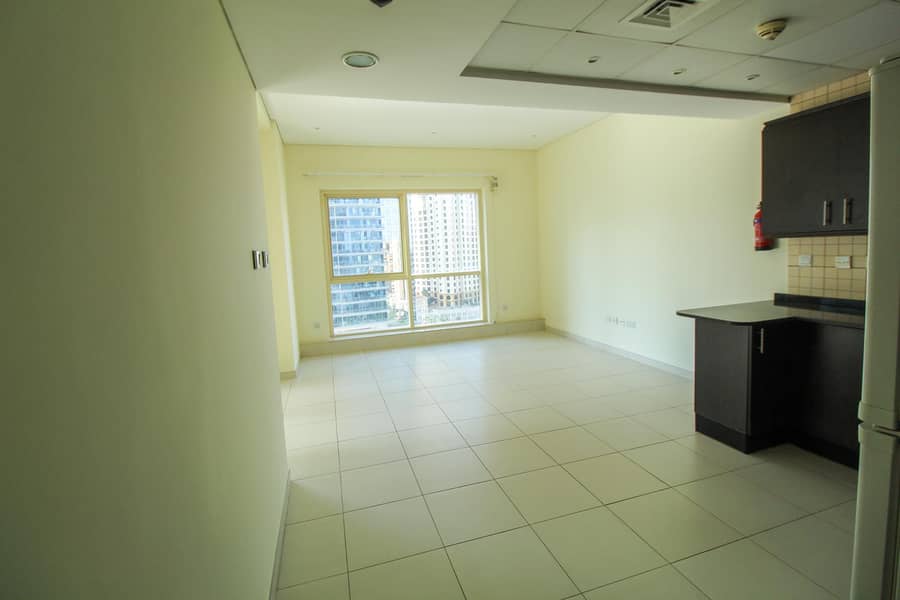 3 SEA VIEW | HUGE BALCONY | CHILLER FREE