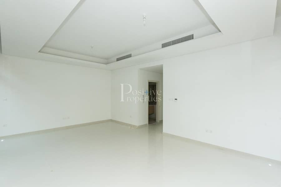 3 NEXT TO THE POOL | PARK VIEW | END - UNIT