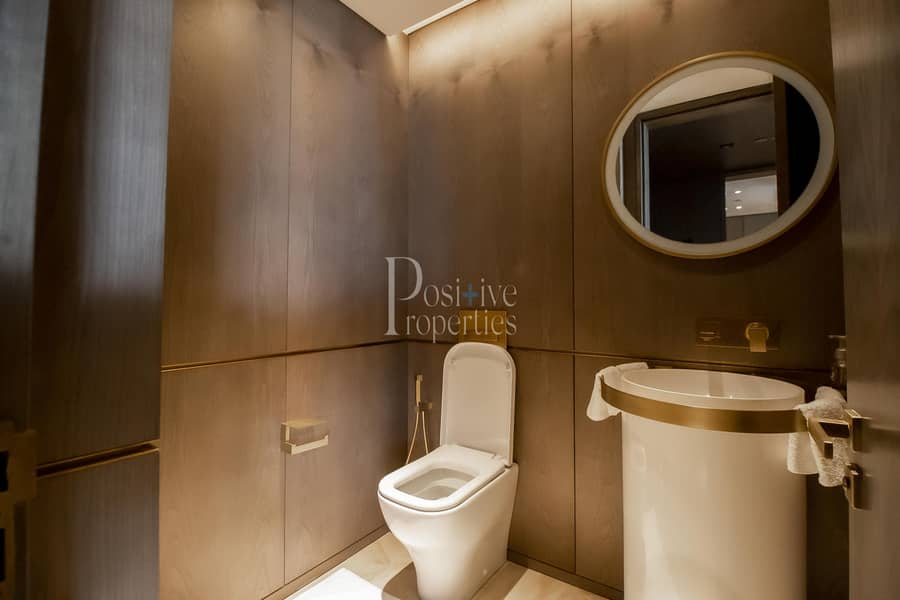 12 Glamorous Lifestyle Penthouse | Private Pool