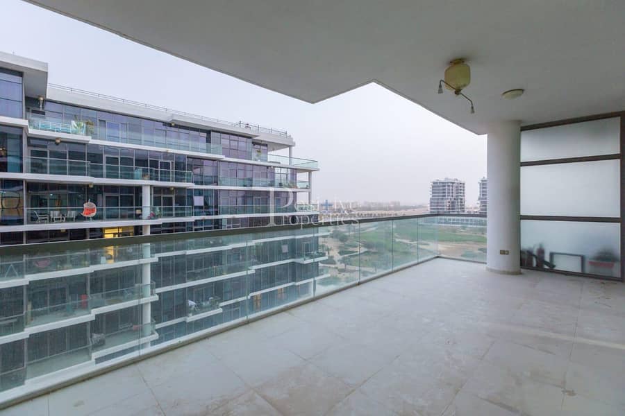 2 HUGE TERRACE | STUNNING VIEWS | POOL FACING