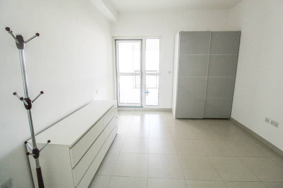 Largest Unit | 1 BR with Balcony | Closed Kitchen