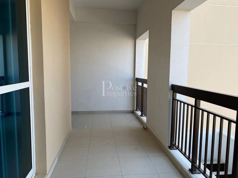 7 Largest Unit | 1 BR with Balcony | Closed Kitchen