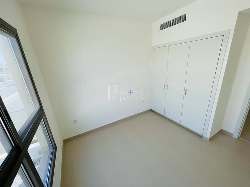 4 EXCLUSIVE 3 BR | SINGLE ROW | POOL&PARK