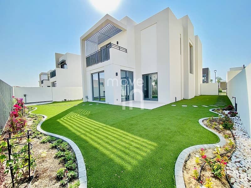 READY NOW | Stunning Villa | Fully Landscaped Garden