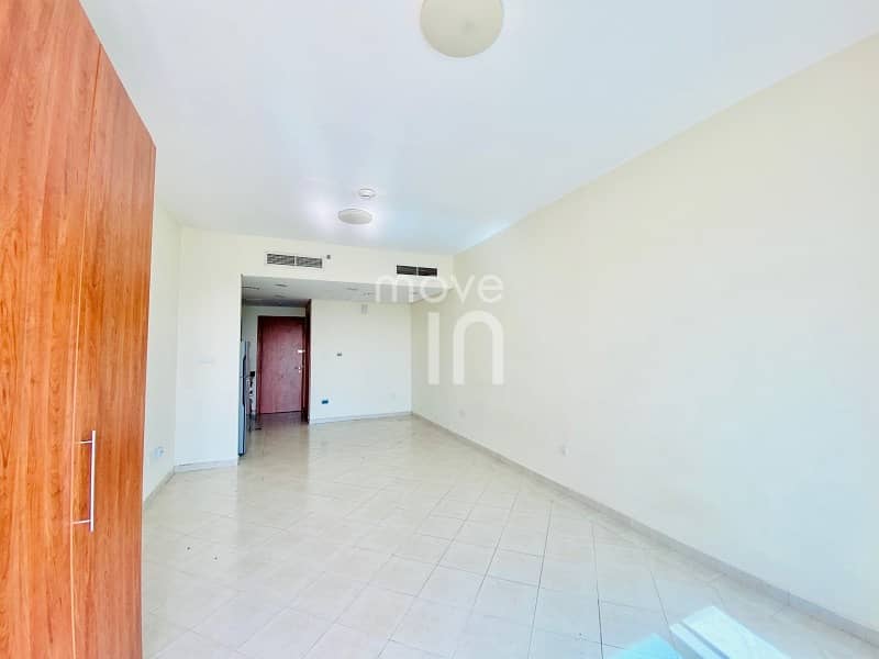 4 Studio Apt High floor Golf view - Crescent A