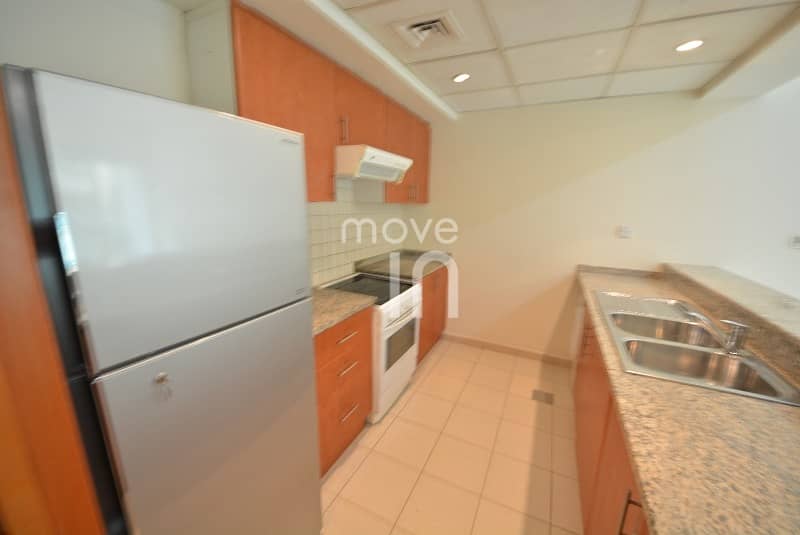 7 Well Maintained G-Floor 1 Bed w Balcony in Al Samar