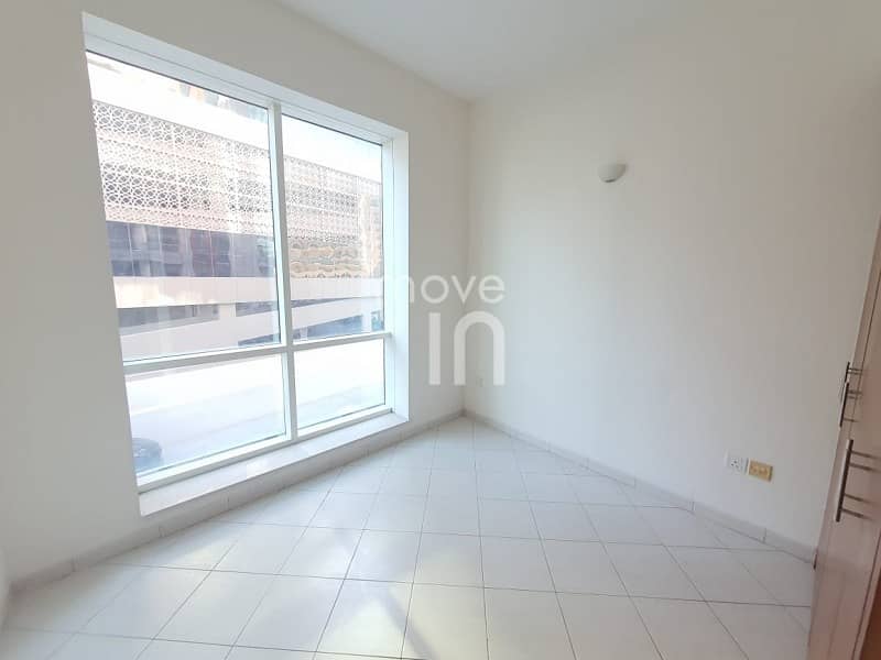5 6 Chqs Canal and Garden Views 2 Bed w 2 Balconies