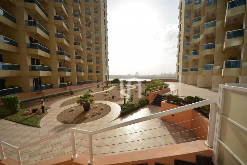 10 Huge Studio w Balcony & Parking in Crescent B IMPZ