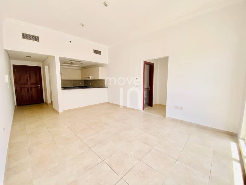 2 Canal View Bright & Well Maintained 1 Bed no balcony