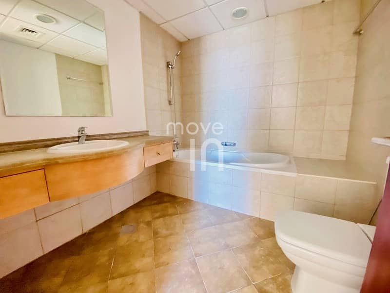 16 Canal View Bright & Well Maintained 1 Bed no balcony