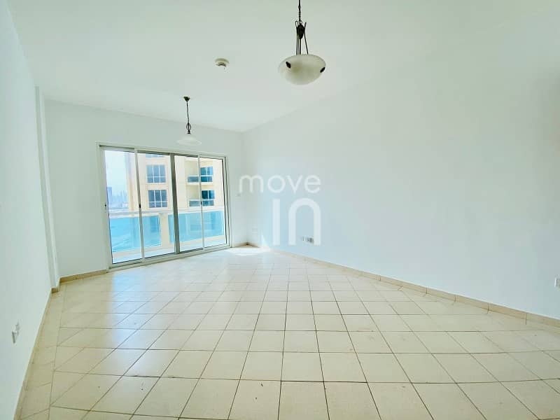 Superb Studio Tower A with Parking |Rented