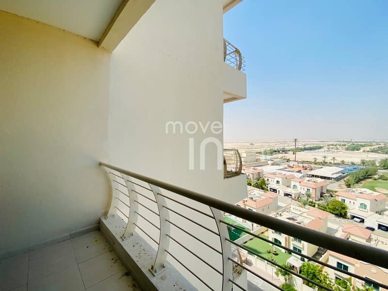 7 Bright studio with  balcony and amazing golf view