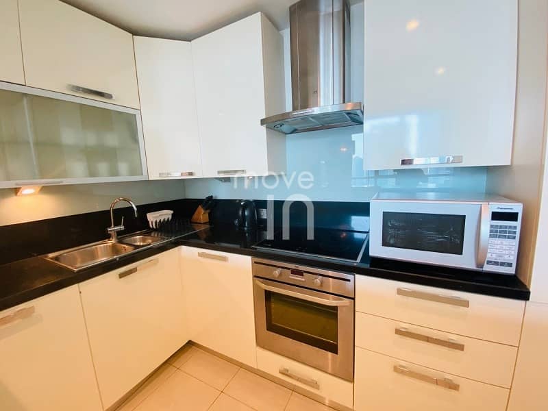 5 Stunning Fully Furnished 1 Bed - High Floor