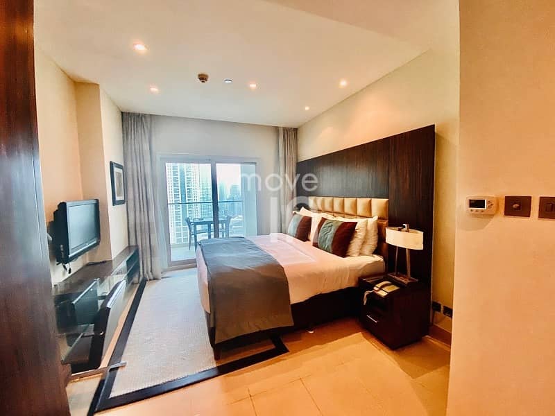 13 Stunning Fully Furnished 1 Bed - High Floor