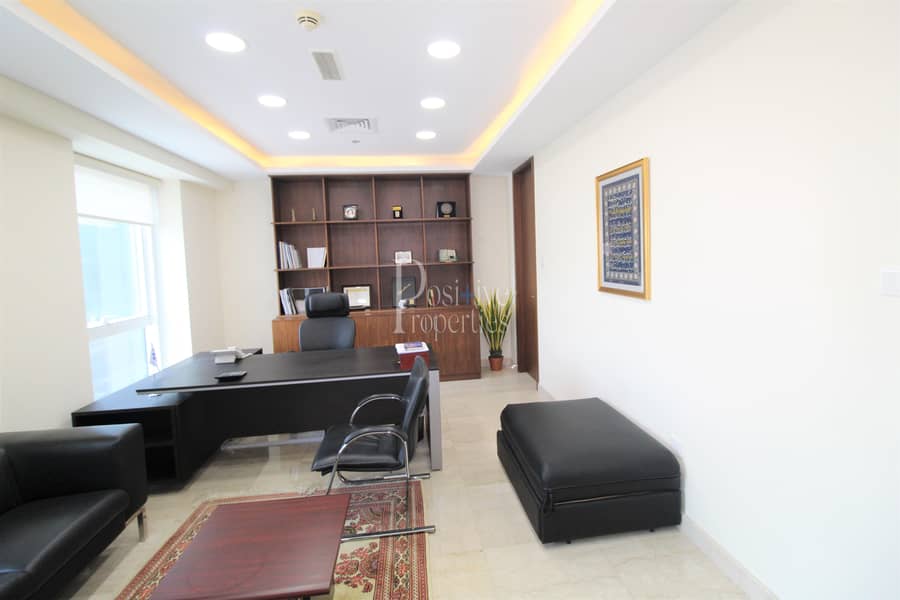 FULLY FURNISHED|SPACIOUS|FULLY FITTED|VACANT