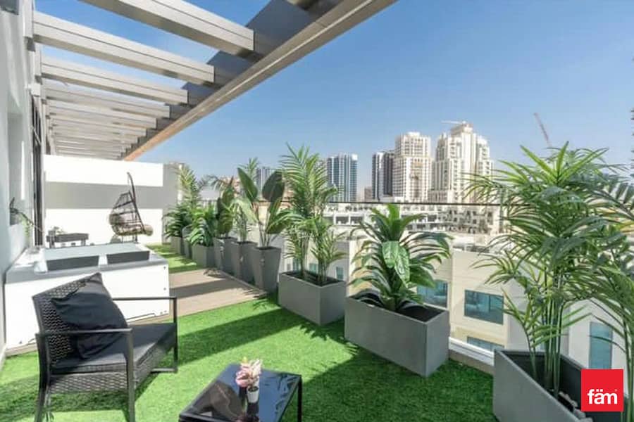 Fully Furnished | Terrace with private jaccuzi