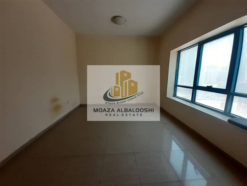 Open view Luxury apartment 1 month free 1bhk 2 wr big hall balcony only family building?