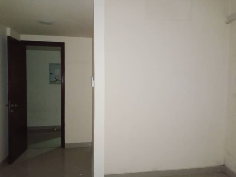 位于迪拜湾，古拜巴 1 卧室的公寓 42000 AED - 8296948