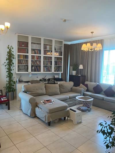 2 Bedroom Apartment for Sale in Dubai Residence Complex, Dubai - 2-BR Unit In SkyCourts