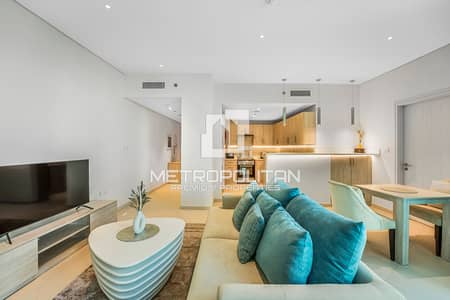 1 Bedroom Apartment for Sale in Palm Jumeirah, Dubai - Vacant | Partial Sea View | Corner Unit