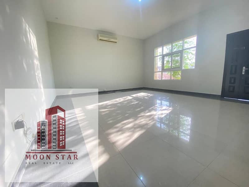 Private Entrance Spacious 1 Bedroom Hall With Pvt Yard Big Kitchen Proper Washroom Near Market In KCA