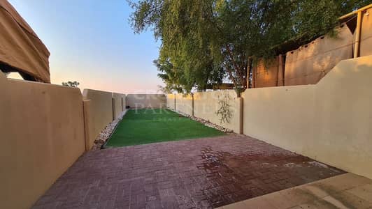 2 Bedroom Villa for Sale in Al Reef, Abu Dhabi - Extended Garden | Rented | Single Row I Book Now