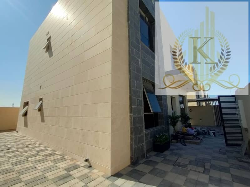 ***Brand New 4 BHK Villa For Sale In Hoshi Sharjah****