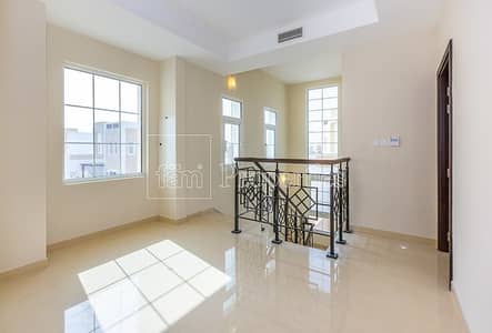 3 Beds Villa 3 Beds Villa