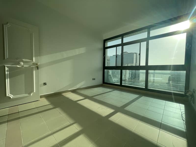 Spacious 3BHK Available here on Airport Road in just 68K/Yearly. Spacious 3BHK Available here on Airport Road in just 68K/Yearly.