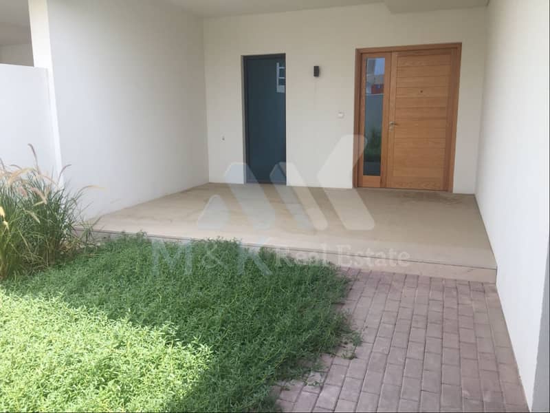 Brand New 4 Bedroom Villa in Al Jafiliya
