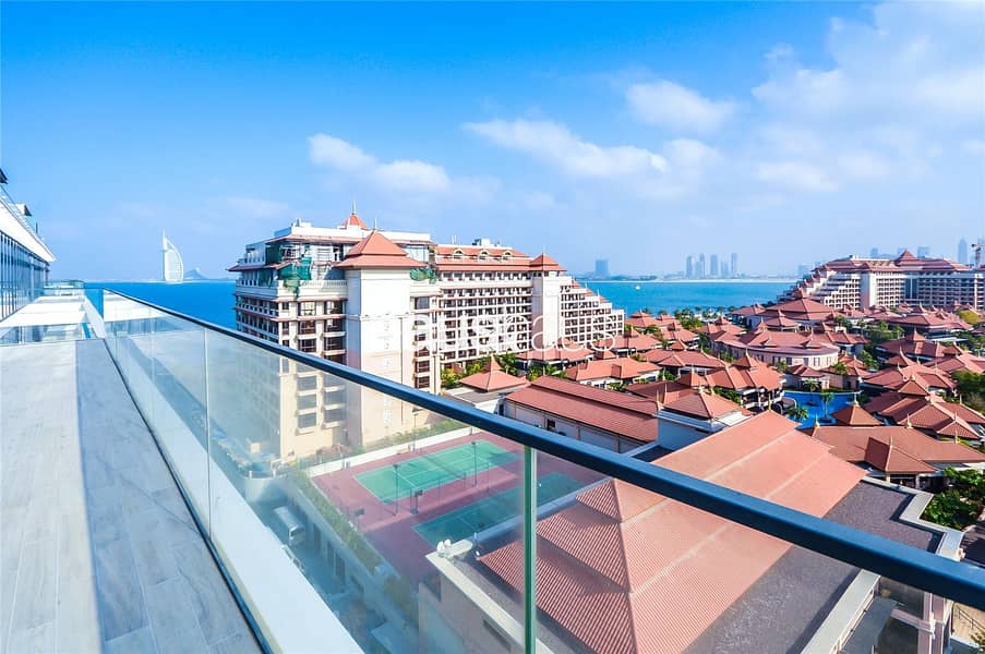 8 Last 3 Bed Penthouse Half Floor Full Sea