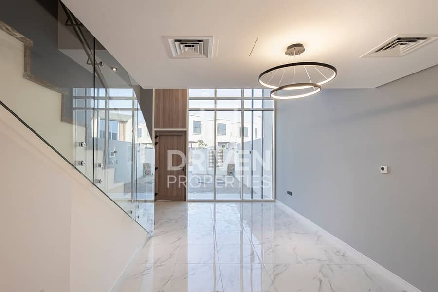 Genuine Resale | Modern and Premium Unit Genuine Resale | Modern and Premium Unit