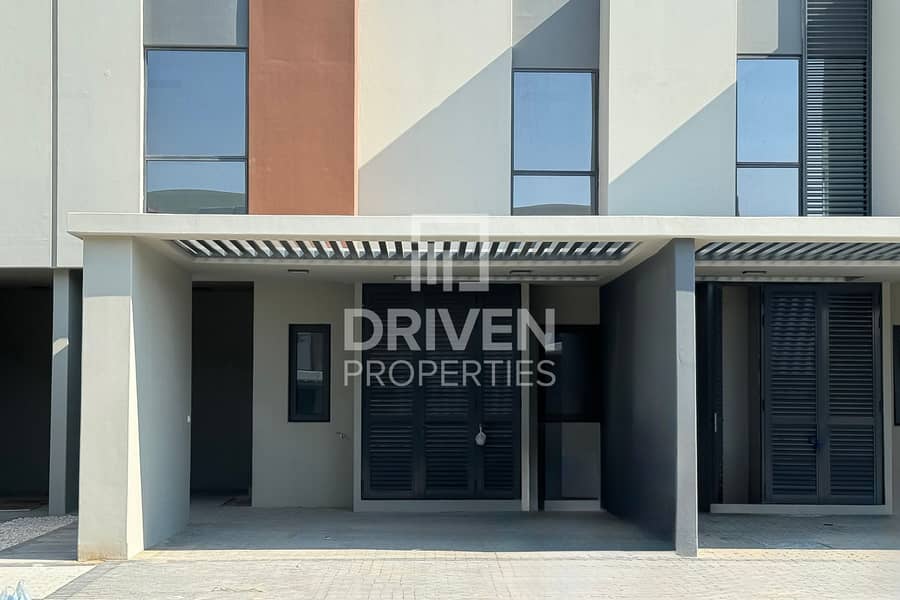 Best Location | Genuine Resale | Modern Best Location | Genuine Resale | Modern