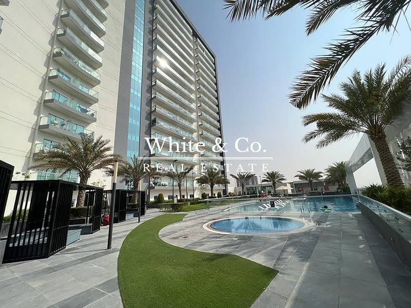 Upgraded Studio | 4 - cheques | Pool View