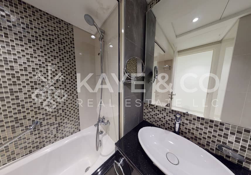 32 Endearing-Elegance-3-Bedroom-Apartment-in-Distinction-Tower-11302023_120942. jpg