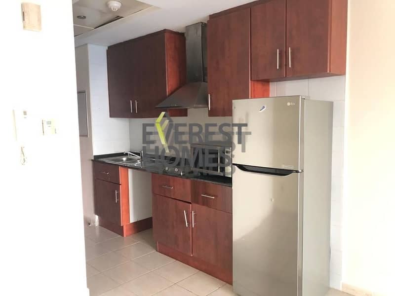 4 HUGE STUDIO APARTMENT IN THE BEST BUILDING IF JLT JUST FOR 30k