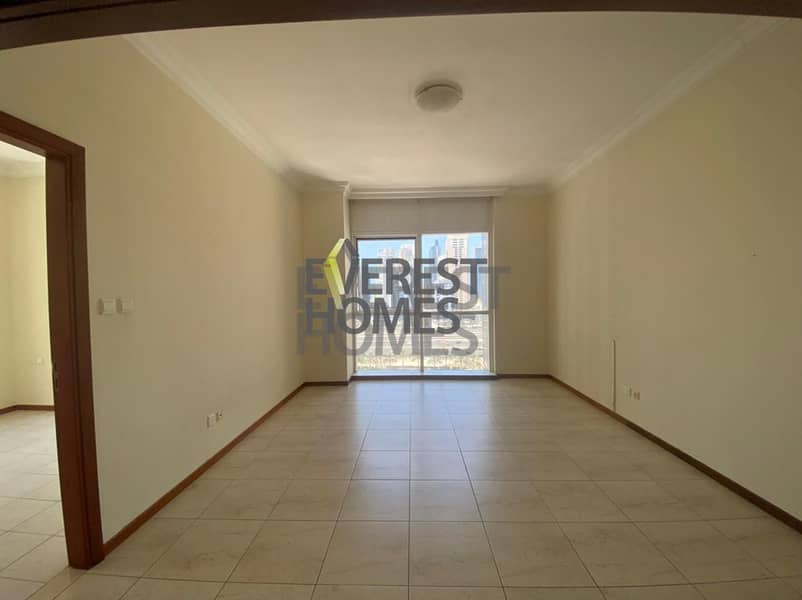 2 1 bed room appartment with balcony near to metro 800sqft just43k