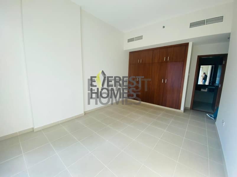 4 UPGRADED 2BED| IDEAL LOCATION| BEST DEAL 2BED