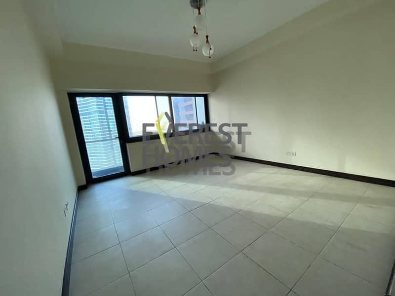10 Hot Deal!! 2 Bedrooms Plus Maids Lake View In GCV1